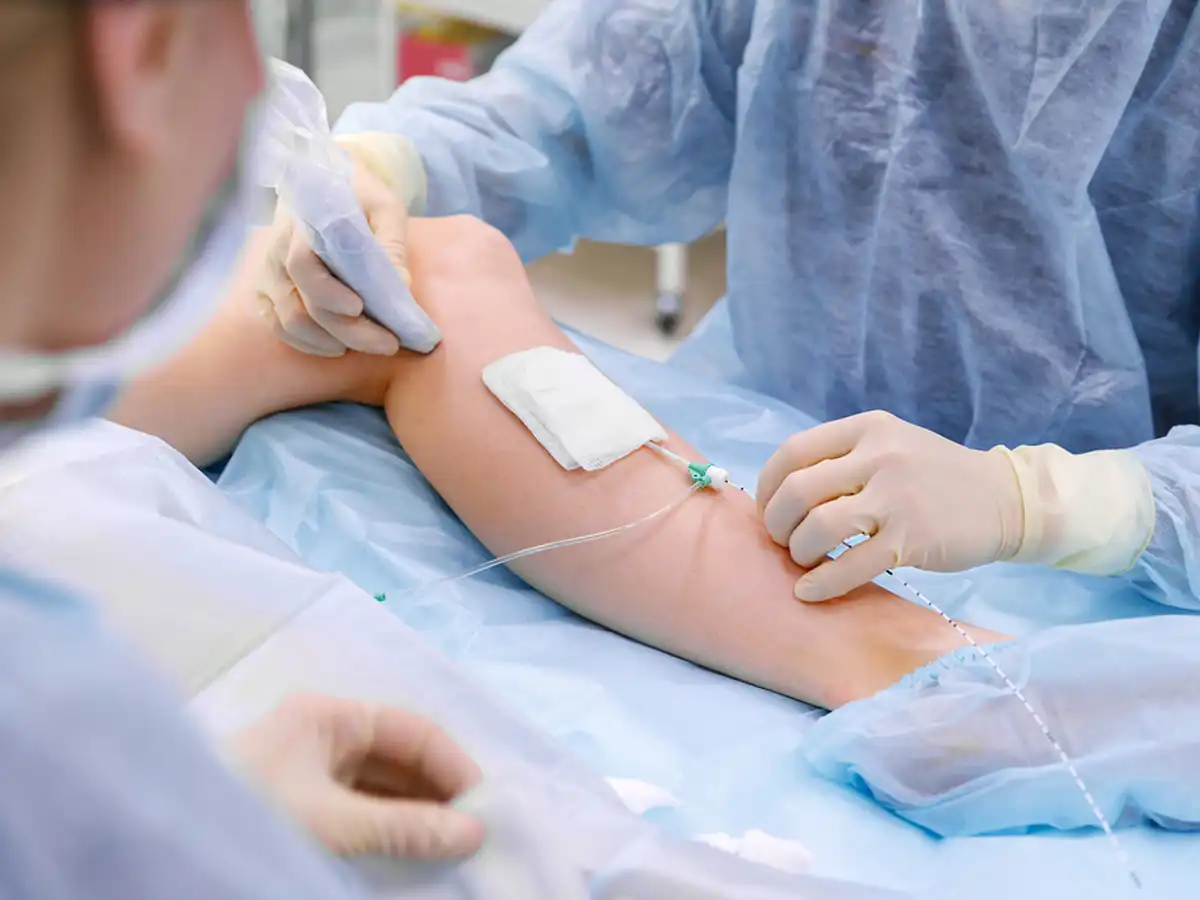 Radiofrecuencia endovenosa en Quito - Dra. Soledad Gómez